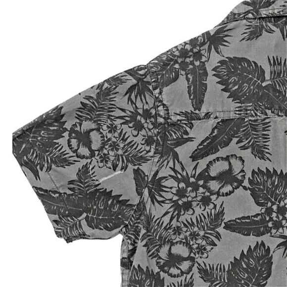 Eighty Eight Tropical Print Button Down Shirt - Picture 5 of 5